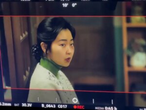 Seo Hye-won Instagram - 모든 장면이 심금을 울렸던, 이런 감사한 작품에 경옥으로 참여할 수 있어서 행복했습니다.
#폭싹속았수다 #whenlifegivesyoutangerines 
#양경옥
