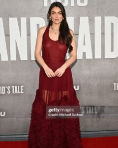 Actress Serinda Swan HD Photos and Wallpapers September 2025