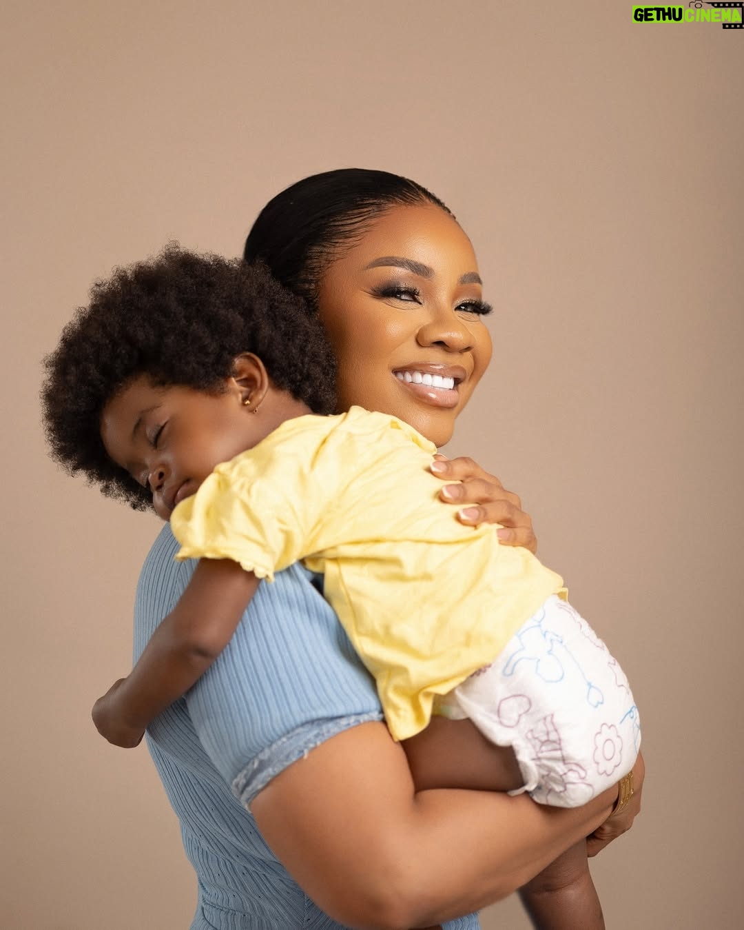 Serwaa Amihere - 20.9K Likes - Flora Kids Baby Diapers—designed for your little one’s peaceful sleep. Comfy, absorbent, and perfect for babies. 💤
#FloraKidsBabyDiapers
#IUseFlora
#FloraCares