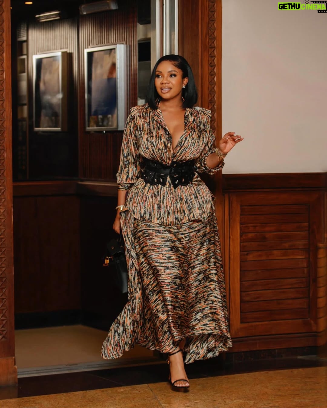 Serwaa Amihere - 16.9K Likes - I went on a media tour to promote @ccawardsafrica
Many observations and lessons learnt which I will share when back in Ghana
Hair : @oh_my_hairr
Makeup : @theglambrushes_