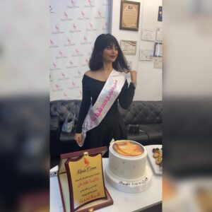 Shaila Sabt Instagram - كن كالنخيل عن الأحقاد مرتفعا ...يؤذى برجم فيعطي خير أثمار... واصبر إذا ضقت ذرعا والزمان سطا... لا يحصل اليسر إلا بعد إعسار..
..
#سفيرة_جمال_العرب #شيلاء_سبت ..
..
@raniaosmanbeautycentre