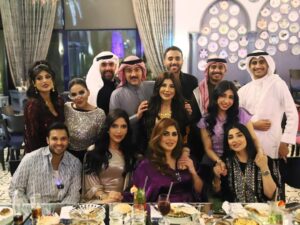 Shaila Sabt Instagram - مع احلى قروب بالدنيا😍 #بيت_حمولة 😍 شكرا على الغيقة واللمه الجميله ويارب دايما بنجاح وتوفيق من الله 😍 احبكم يا انظف قلوب واطيب ناس 
@elhamalfadalah 
@dream.picturesss 
@shehabaljowhar 
@mq_photoshoot