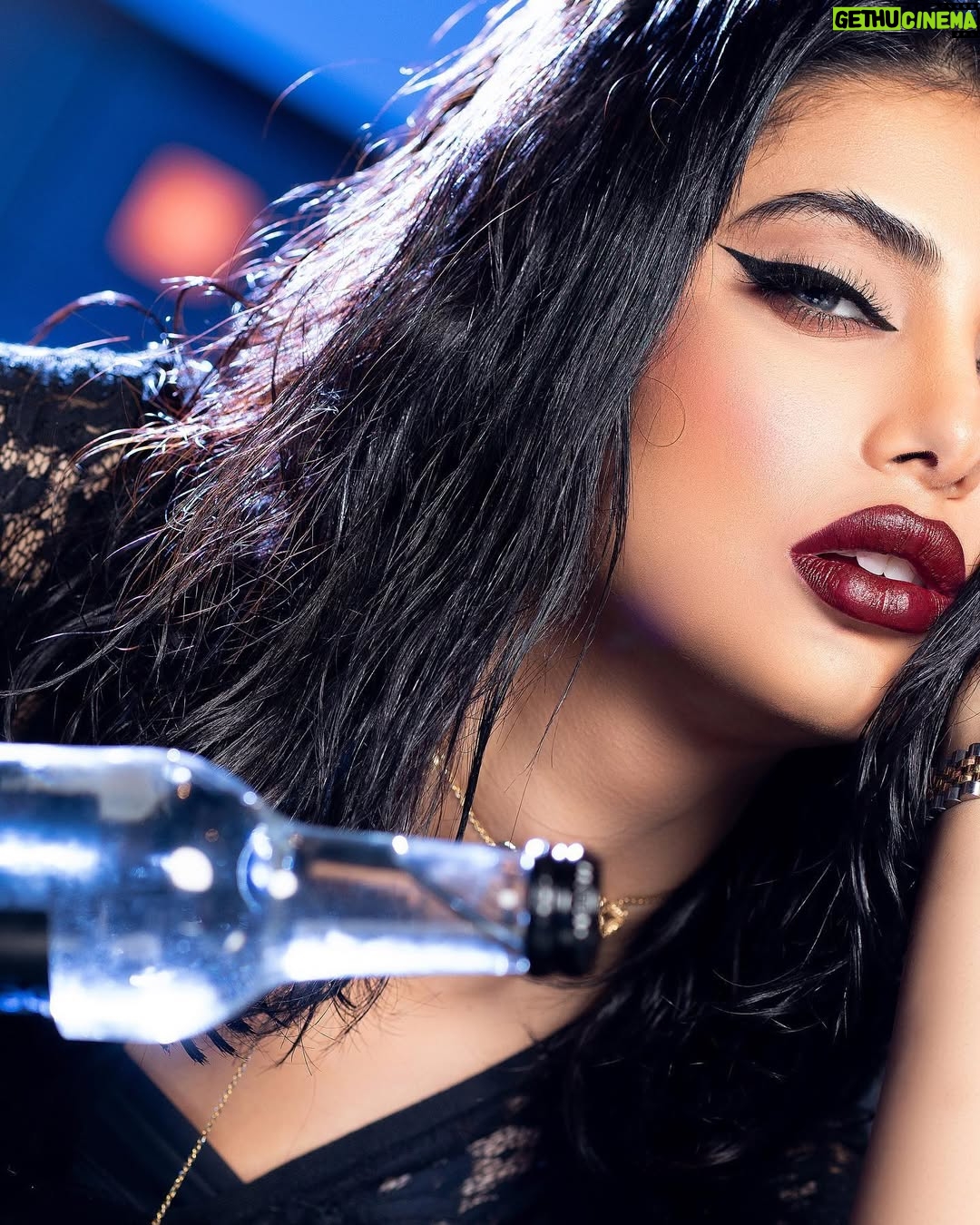 Shaila Sabt - 15.8K Likes - “The whole secret of a successful life is to find out what is one’s destiny to do, and then do it.”..
..
Make up by @najalblushi_makeup ..
..
Hairstylest @fouz_hairstyle
Berrington - Pure Spring Water
Client: @berringtonwater.me
Actress: @shailasabt
Director & Colorist: @alex_haji
DOP: @shuttrbh
Videographer: @hussamo0o
Photographer: @asaad_photographer92
MUA: @najalblushi_makeup
Location: @alareenpalaceandspa