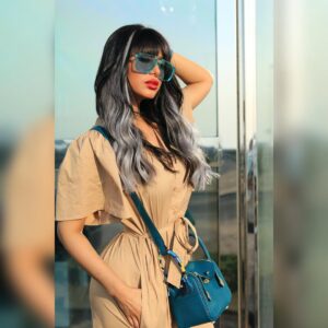 Shaila Sabt Instagram - إذا أردت اكتشاف عقل شخص .. فأنظر إليه كيف يحاور من يخالفه الرأي...
..
شعري @rayankh7 ..
..
تصوير @hasan_mhm
