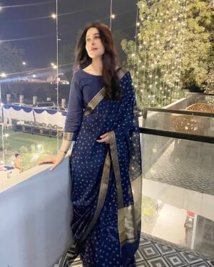 Shaista Lodhi Instagram - In the blur, i shine 
#ShaistaLodhi