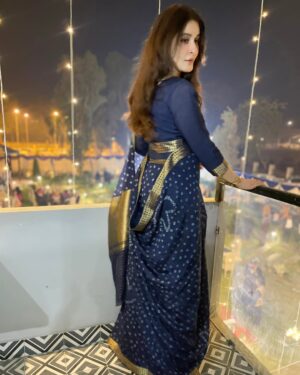 Shaista Lodhi Instagram - In the blur, i shine 
#ShaistaLodhi