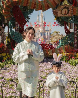 Shandy Aulia Instagram - Gong Xi Fa Cai! 2025.
新年的快乐一年四季常在 🧧

Shànghǎi 2025 nián 1 yuè 29 rì
