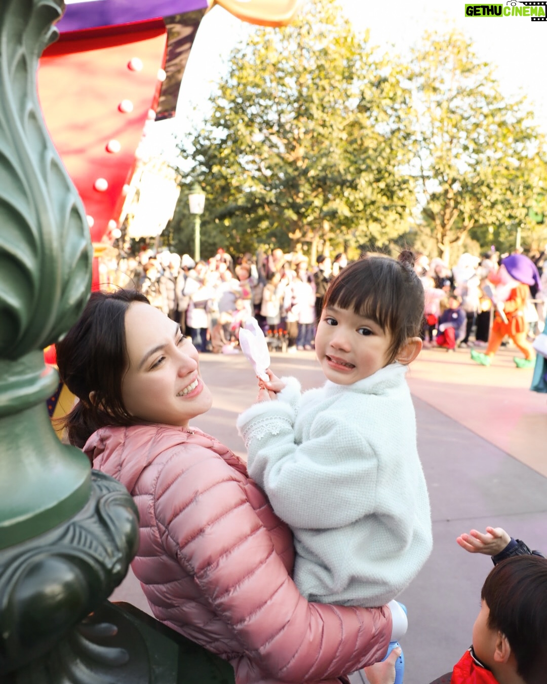 Shandy Aulia - 25.3K Likes - Gong Xi Fa Cai! 2025.
新年的快乐一年四季常在 🧧
Shànghǎi 2025 nián 1 yuè 29 rì