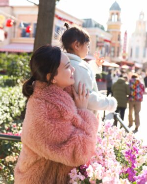 Shandy Aulia Instagram - Gong Xi Fa Cai! 2025.
新年的快乐一年四季常在 🧧

Shànghǎi 2025 nián 1 yuè 29 rì