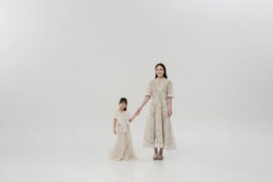 Shandy Aulia Instagram - I can’t choose which family I was born into.
They are God’s gift to me. 
and all of this has a beautiful purpose from God.

📷 @davidsalim 
@saptodjojokartiko