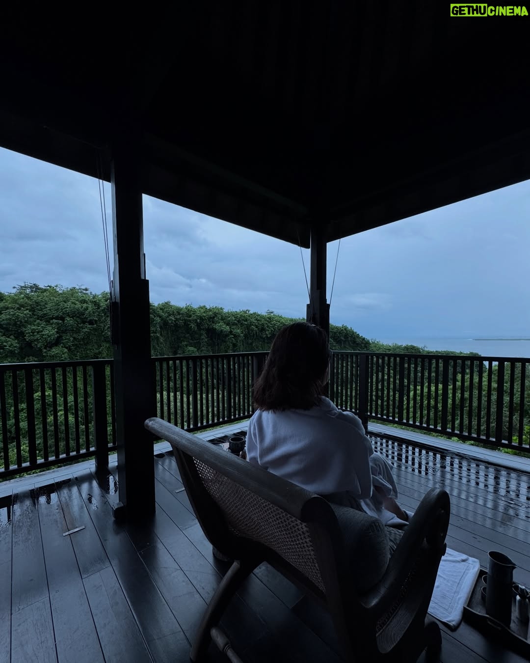 Shandy Aulia - 71.3K Likes - Vitamin sea 🌊
