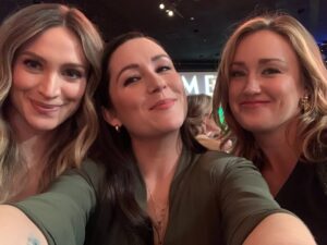 Shannon Woodward Instagram - Out here at the @glaad awards with my girlfriend @ellisonbarber and my video game girlfriend @ashleythejohnson