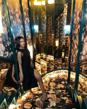 Sharam Diniz Instagram - A salvação é individual. 💋