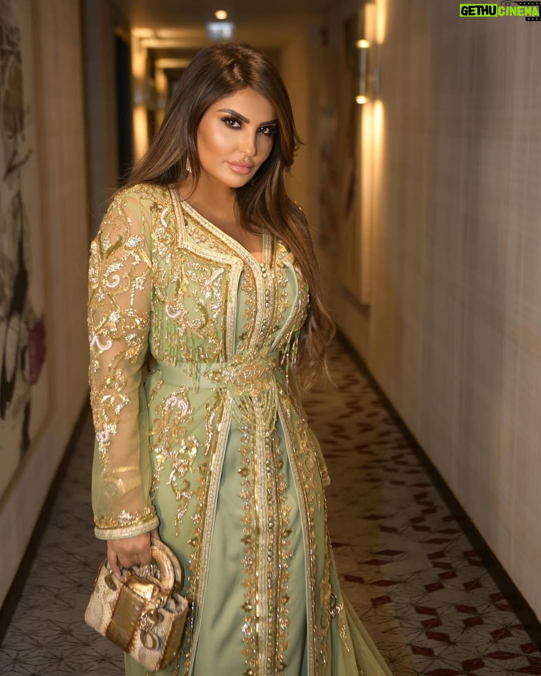 Shatha Hassoun - 3 Likes - FEMME 💚
Styled by @ziadalsaleh
Designer @reemaljesmi
@moe.soufyan_photography