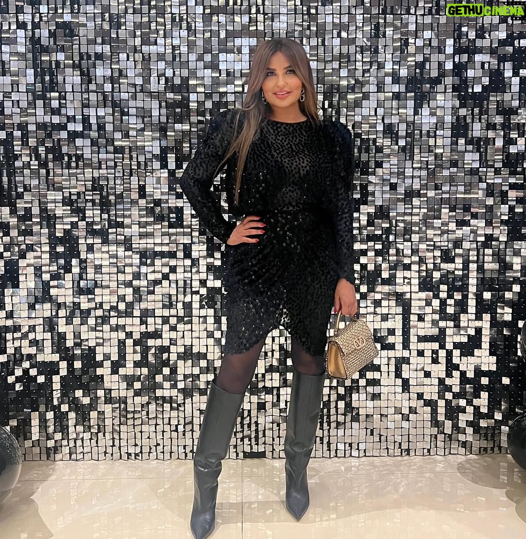 Shatha Hassoun - 43.9K Likes - I m in my calm era.. I just let things be 🤍 #SH #shathahassoun