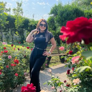 Shatha Hassoun Instagram - الورد جوري بين نخلة و نخلة و الگلب طاير وي نوارس دجلة 🇮🇶🙏🌺 #العراق #بغداد #كهرمانة #شذى_حسون