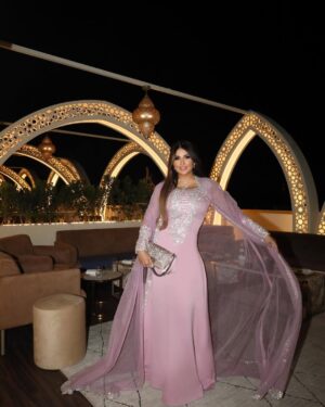 Shatha Hassoun Instagram - Atlantis night 🩷@asateertent 
Stylist @ziadalsaleh 
Designer @reemaljesmi 
Make up @naya_makeupartist
Hair @janty_hairdresser @lilishousesalon  @lina_mahmd 
📷 @rabee_alsirawan 
Thank you @alwannour @asateertent @atlantisthepalm @alielbourji