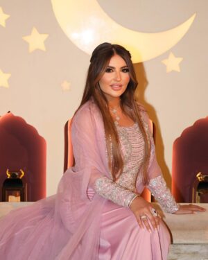Shatha Hassoun Instagram - Atlantis night 🩷@asateertent 
Stylist @ziadalsaleh 
Designer @reemaljesmi 
Make up @naya_makeupartist
Hair @janty_hairdresser @lilishousesalon  @lina_mahmd 
📷 @rabee_alsirawan 
Thank you @alwannour @asateertent @atlantisthepalm @alielbourji