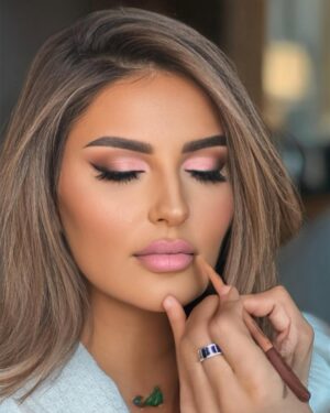 Shatha Hassoun Instagram - Shatha 💕💕 @shathahassoun  @abdallahelrefaeii #makeupaddict #makeuplover