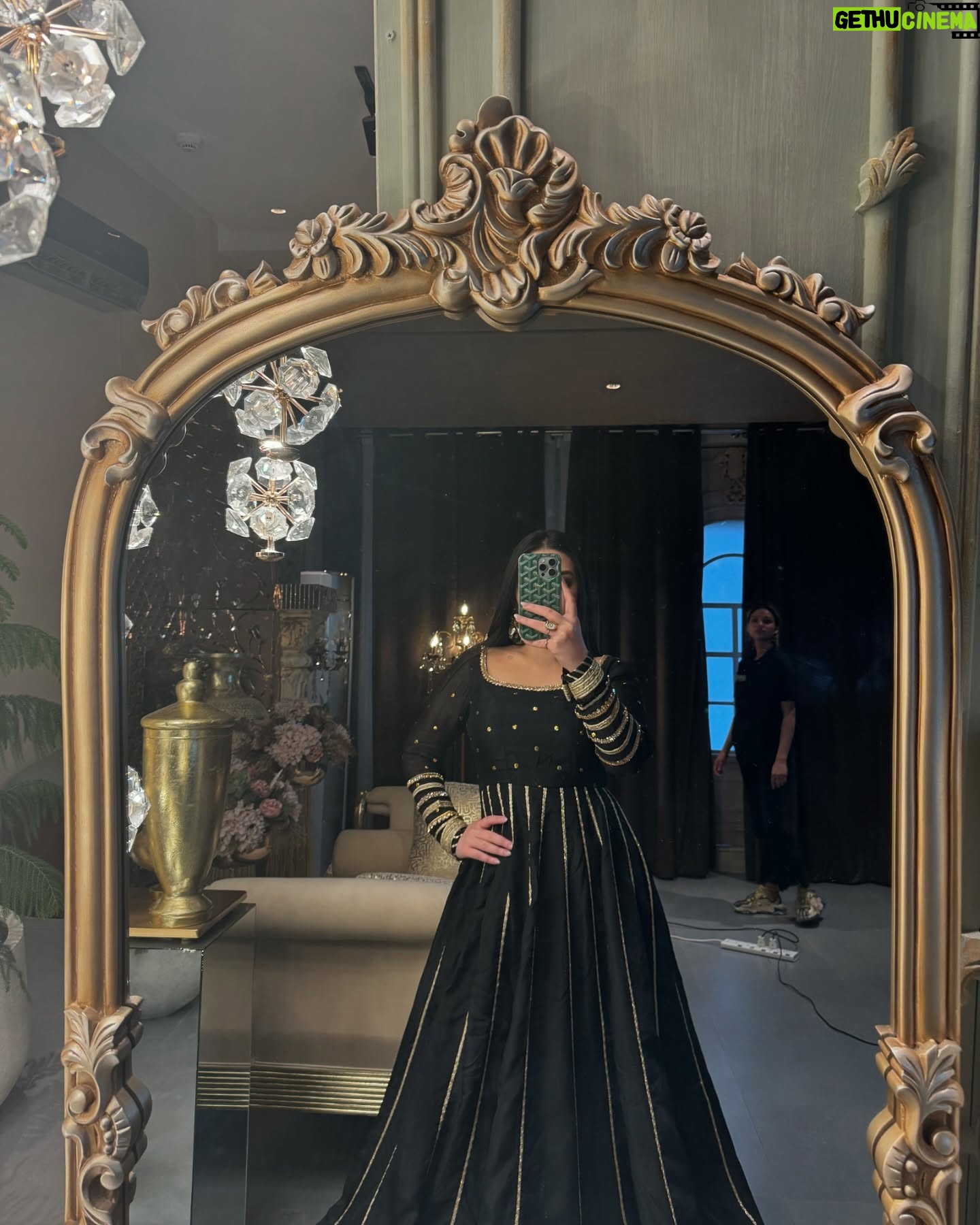 Shazeal Shoukat - 34K Likes - Eid day 3 , in my own design outfit š¤
Makeup & hair @nooreysmakeupstudio
Style , fashion, Eid day 3 , love yourself,virtual stylist #shazealshoukat