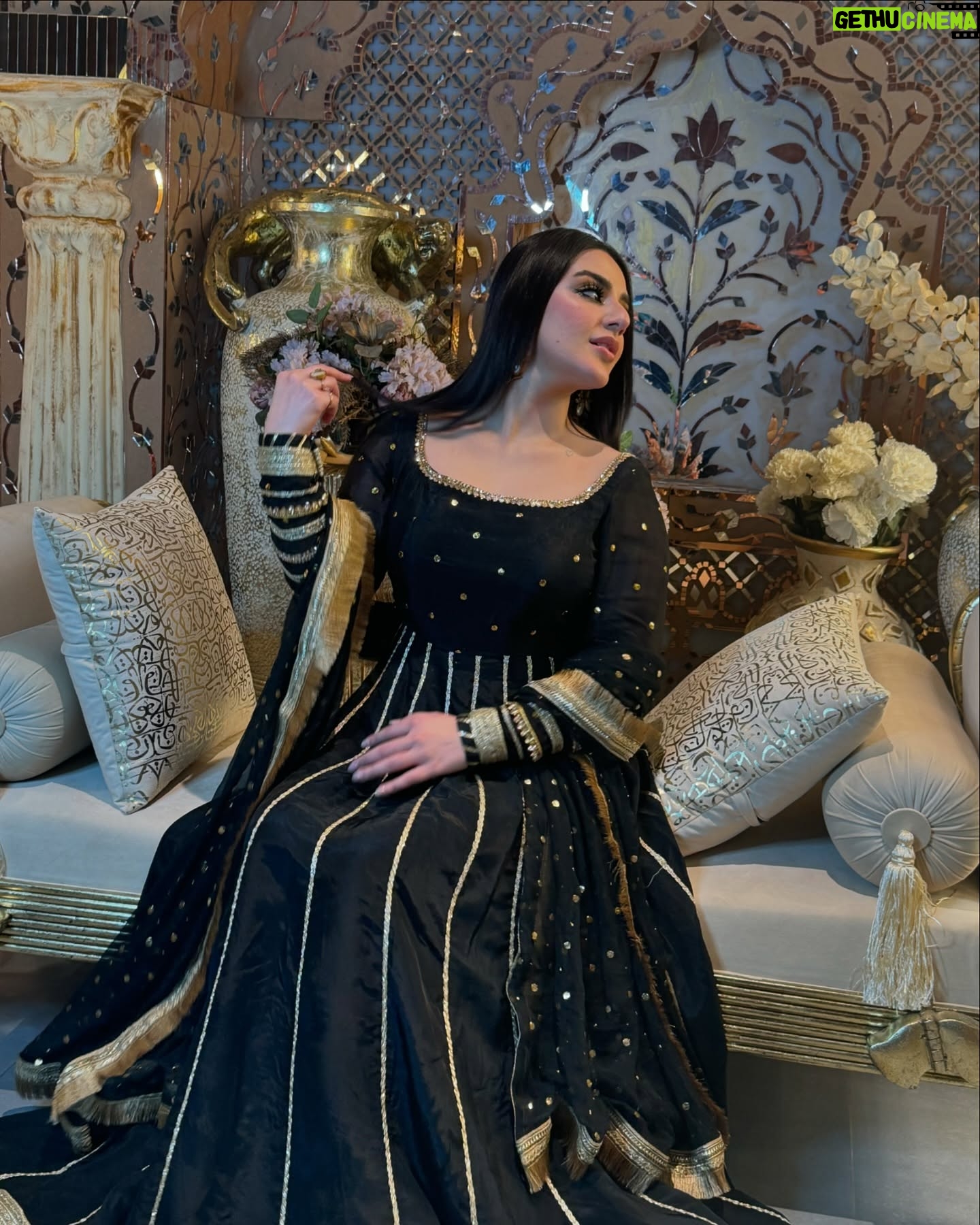 Shazeal Shoukat - 34K Likes - Eid day 3 , in my own design outfit š¤
Makeup & hair @nooreysmakeupstudio
Style , fashion, Eid day 3 , love yourself,virtual stylist #shazealshoukat
