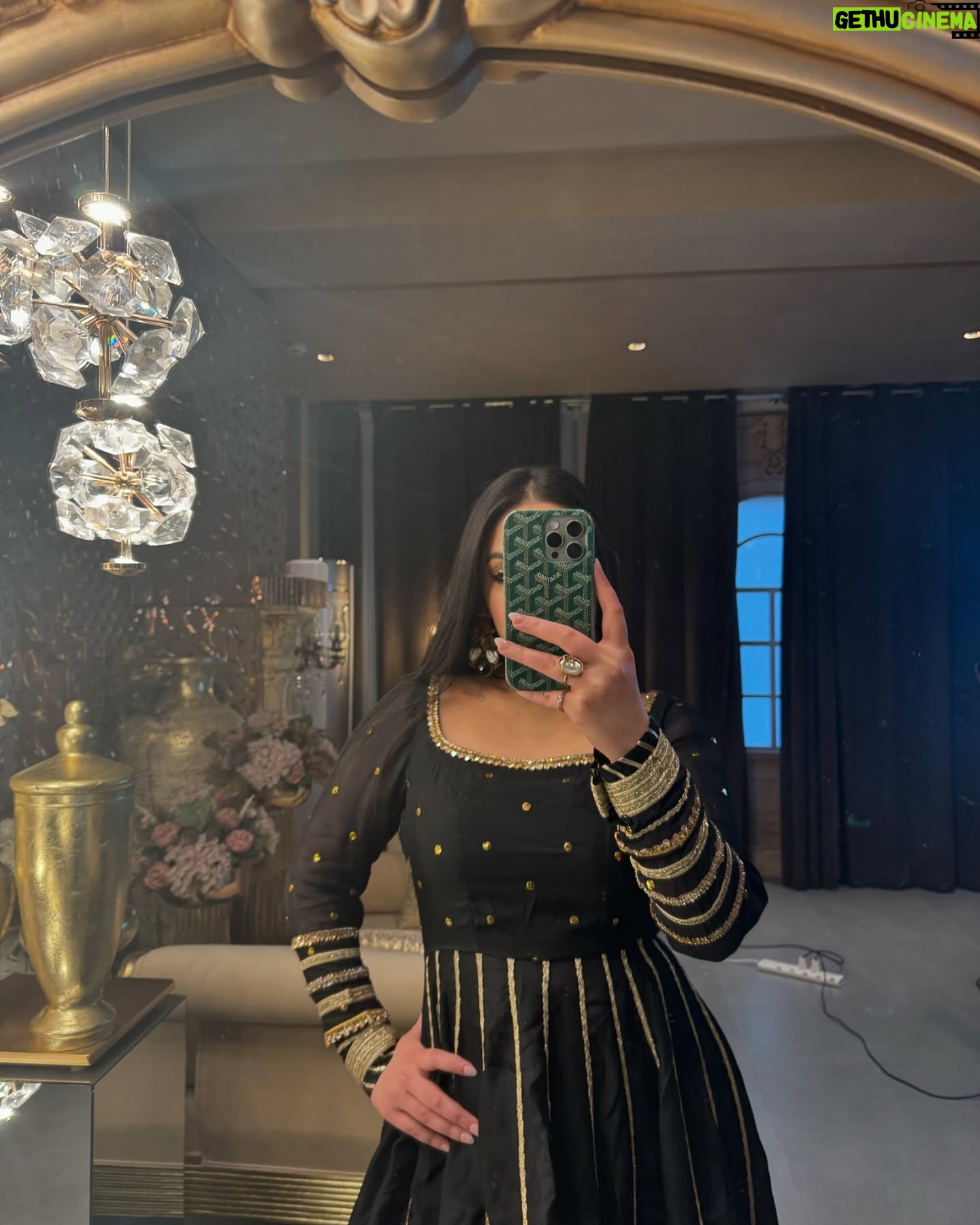 Shazeal Shoukat - 34K Likes - Eid day 3 , in my own design outfit š¤
Makeup & hair @nooreysmakeupstudio
Style , fashion, Eid day 3 , love yourself,virtual stylist #shazealshoukat