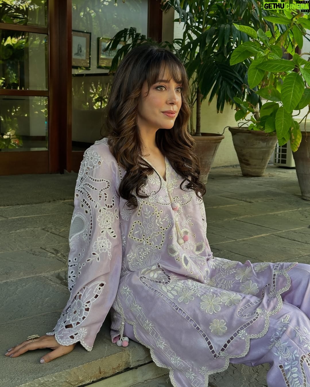 Shazia Naz - 7.6K Likes - Meethi EID MUBARAK ho Aaap sab ko!
Outfit @ansabjahangirstudio
Mua @sanabutt54
.
.
.
.
#shazianazkhan #eidoutfits #eidmubarak2025 #easternwear #eidlook