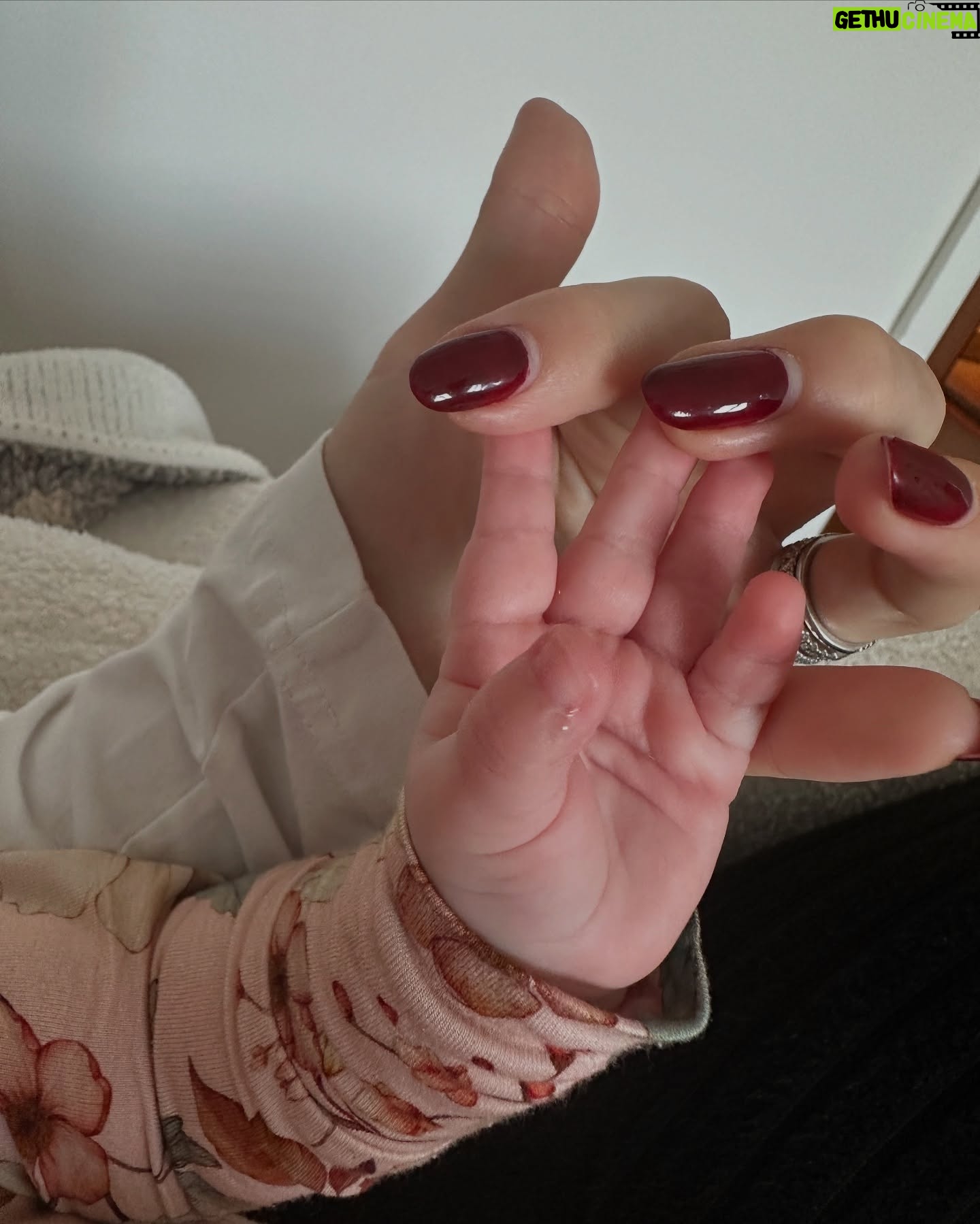 Sheryl Rubio - 417.2K Likes - Feliz 4 meses al amor de mi vida en esta vida y en todas las demás, a mi 1 por siempre. 💗 ¡ser tu mami es lo más delicioso que me ha pasado! Mi bebé feliz te amo mucho 😭