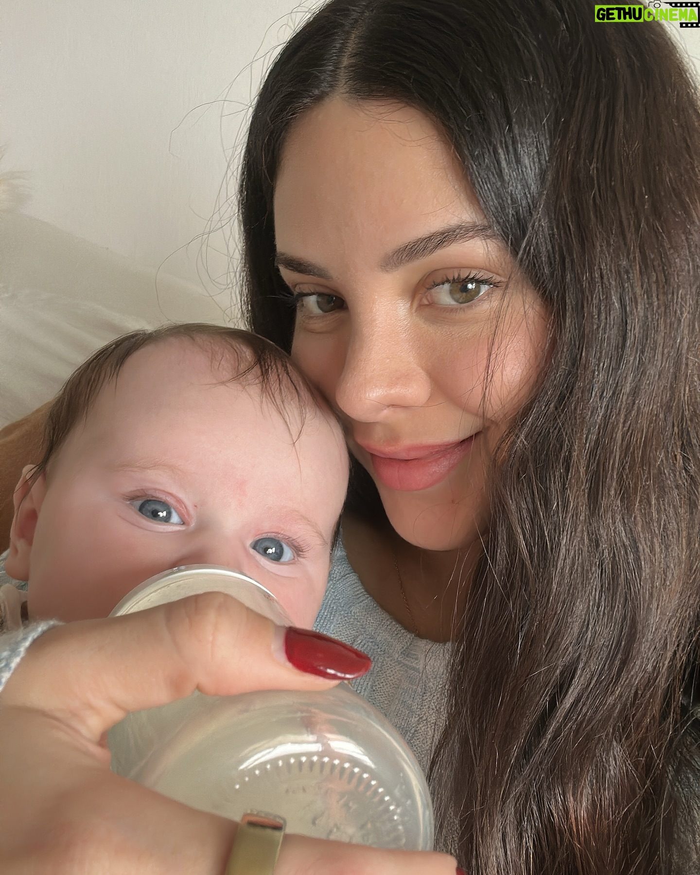 Sheryl Rubio - 417.2K Likes - Feliz 4 meses al amor de mi vida en esta vida y en todas las demás, a mi 1 por siempre. 💗 ¡ser tu mami es lo más delicioso que me ha pasado! Mi bebé feliz te amo mucho 😭
