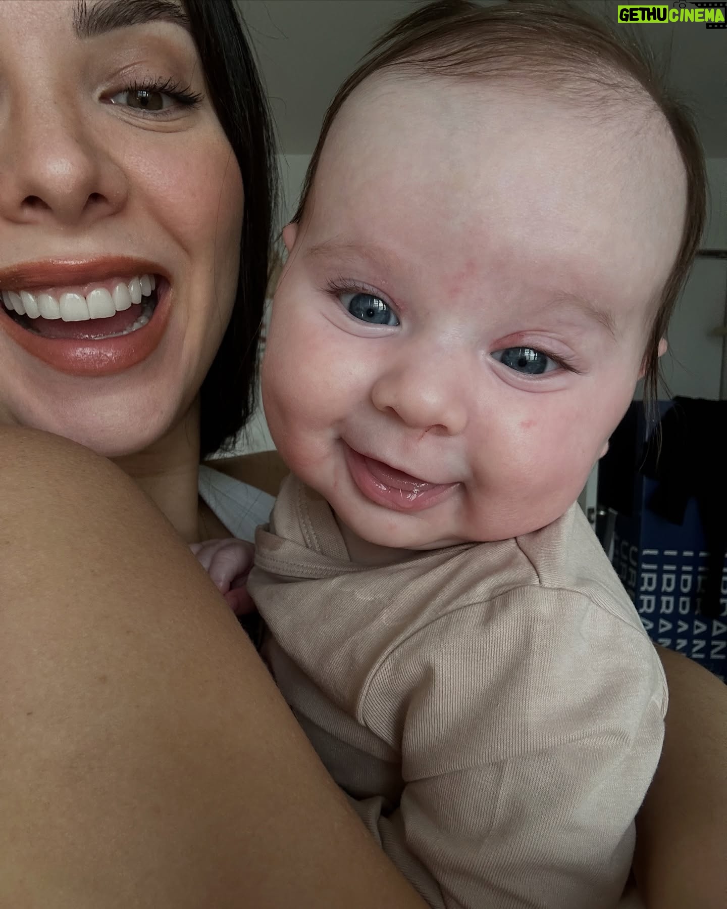 Sheryl Rubio - 417.2K Likes - Feliz 4 meses al amor de mi vida en esta vida y en todas las demás, a mi 1 por siempre. 💗 ¡ser tu mami es lo más delicioso que me ha pasado! Mi bebé feliz te amo mucho 😭