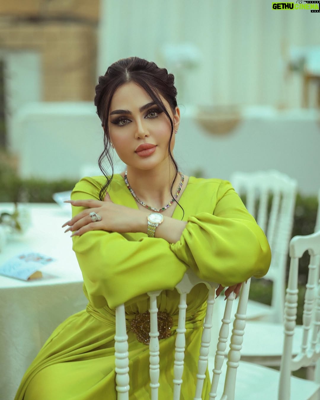 Shimaa Qasim - 225.1K Likes - ملائكيّة بلا شكً أنتِ .🤍🦋
تصوير المصور @66nnv
#شيماء_قاسم