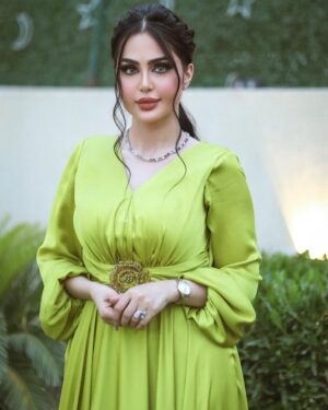 Shimaa Qasim Instagram - ملائكيّة بلا شكً أنتِ .🤍🦋 
 

تصوير المصور @66nnv 

#شيماء_قاسم