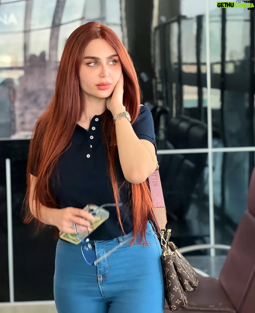 Shimaa Qasim - 206.7K Likes - لا شيء يُشبهُ قلبها كانت جميلة بكلِّ شي .
🦋#شيماء_قاسم