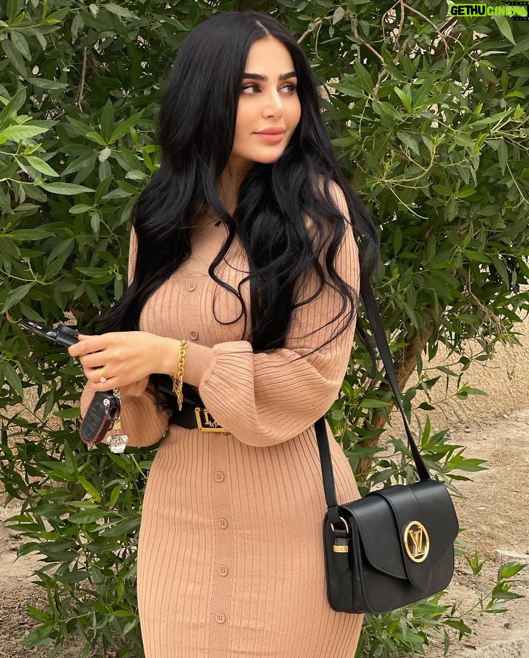 Shimaa Qasim - 175.8K Likes - يا مــلاك الـــحَـــســن🤍🦋
.
#شيماء_قاسم