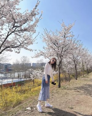 Shin Ji Instagram - 또 행복했다🌸💕