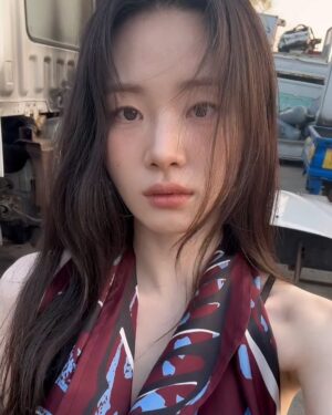 Shin Si-a Instagram - 