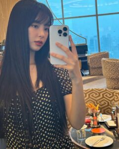 Actress Shin Su-hyun HD Photos and Wallpapers March 2025
