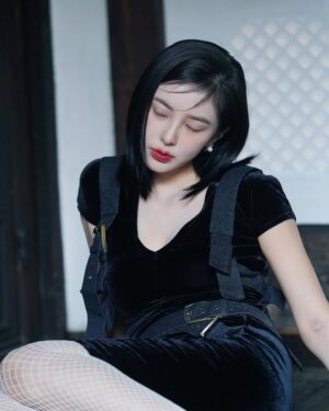 Shin Su-hyun Instagram - 잘 어울리는감?