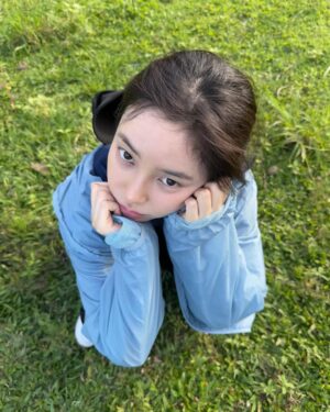 Shin Su-hyun Instagram - 뭐해!!!