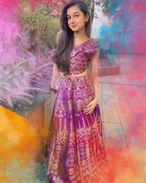Shivika Rishi Instagram - Happy Holi🧡🩵🩶🩷♥️💜💛💚

#happyholi  #colours #ınstalike #influencers #beautiful #love #holifestival #fyp #photooftheday❤️