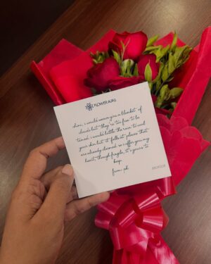 Shrinidhi Padmanaban Instagram - Its been more than 5 years and he still manages to make me blush 🩷🧿 #RoseDay #MyHusbandIsTheBest