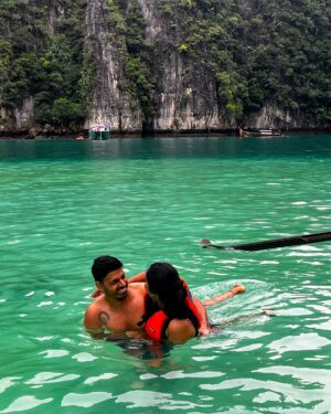 Shrinidhi Padmanaban Instagram - Through thick and thin, all the fights and smiles in between. 4 years of marriage and still can’t imagine life without you. To my favourite person to argue with 🥂🫂 🧿

•Let’s promise to drive each other crazy
•Let’s achieve one goal after the other 
•Let’s stay fit and cute 

Ps. I love you 🫂🩷🧿