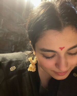 Shyamoupti Mudly Instagram - Unfiltered me♥️🖤

#shyamoupti#happy#me#positive#happy#life#love#stayhappy#stayhealthy