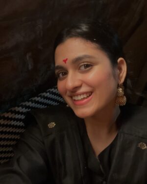 Shyamoupti Mudly Instagram - Unfiltered me♥️🖤

#shyamoupti#happy#me#positive#happy#life#love#stayhappy#stayhealthy