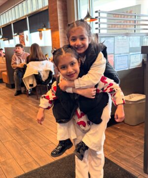 Sidra Batool Instagram - Love looks pretty 😍
