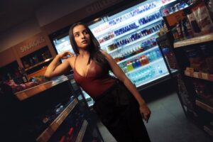 Sindhuja Hari Instagram - Snacc time 🥨

📸 @raghul_raghupathy 
🎥 @nrphotography______ 
🖌️ @umamakeoverartistry 
🧑‍💻 @poseidon11__