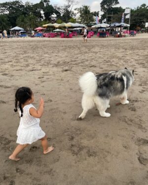 Siti Badriah Instagram - Xarendul: Daddy fotoin daddy (ampe ngengklek ngengklek)