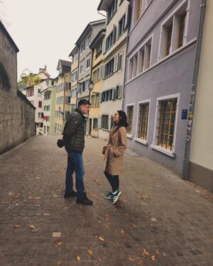 Sloboda Mićalović Instagram - ,,Decije povrede"
Cirih🫶🏼 
 

Vidimo se 26.10 u Becu🫶🏼