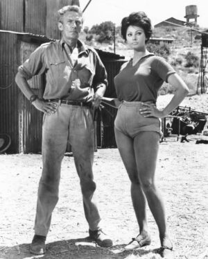 Sloboda Mićalović Instagram - ZENA💋🍸

Ko jos zeli/zali za  ovakvom lepotom?!
#sophialoren 💋🍸