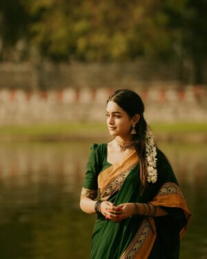 Smeha Manimegalai Instagram - 💚

Pc @its_surean 🫶
Jewel @the_pearl_jewallery 🫶

#smeha